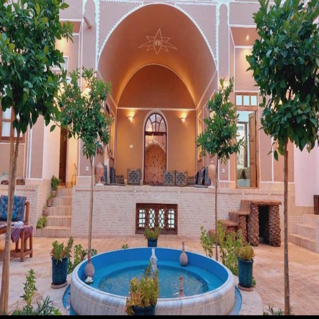 تصویر بومگردی گلابتون یزد