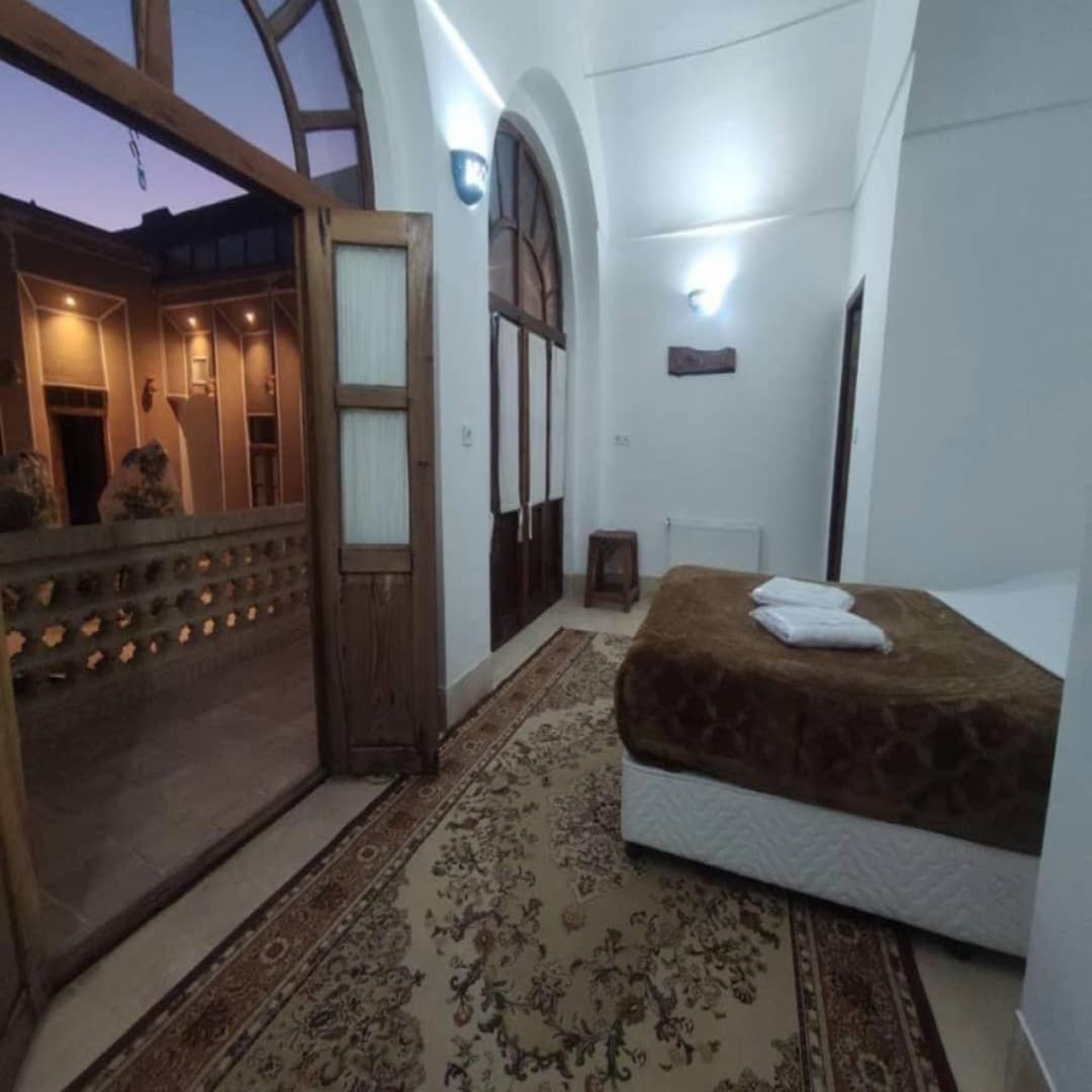 تصویر بومگردی گلابتون یزد