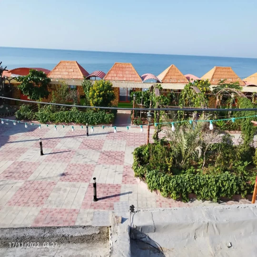 تصویر دریاکنار بندر مقام