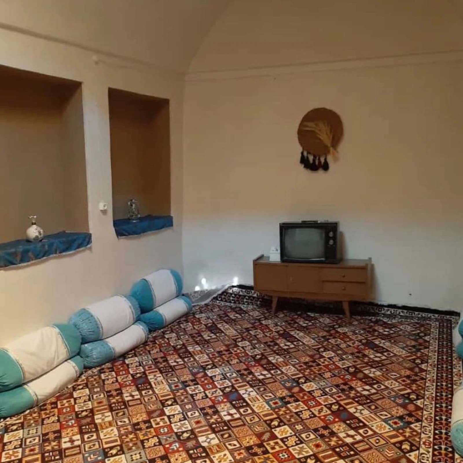 اقامتگاه بومگردی کدخدا بهزاد