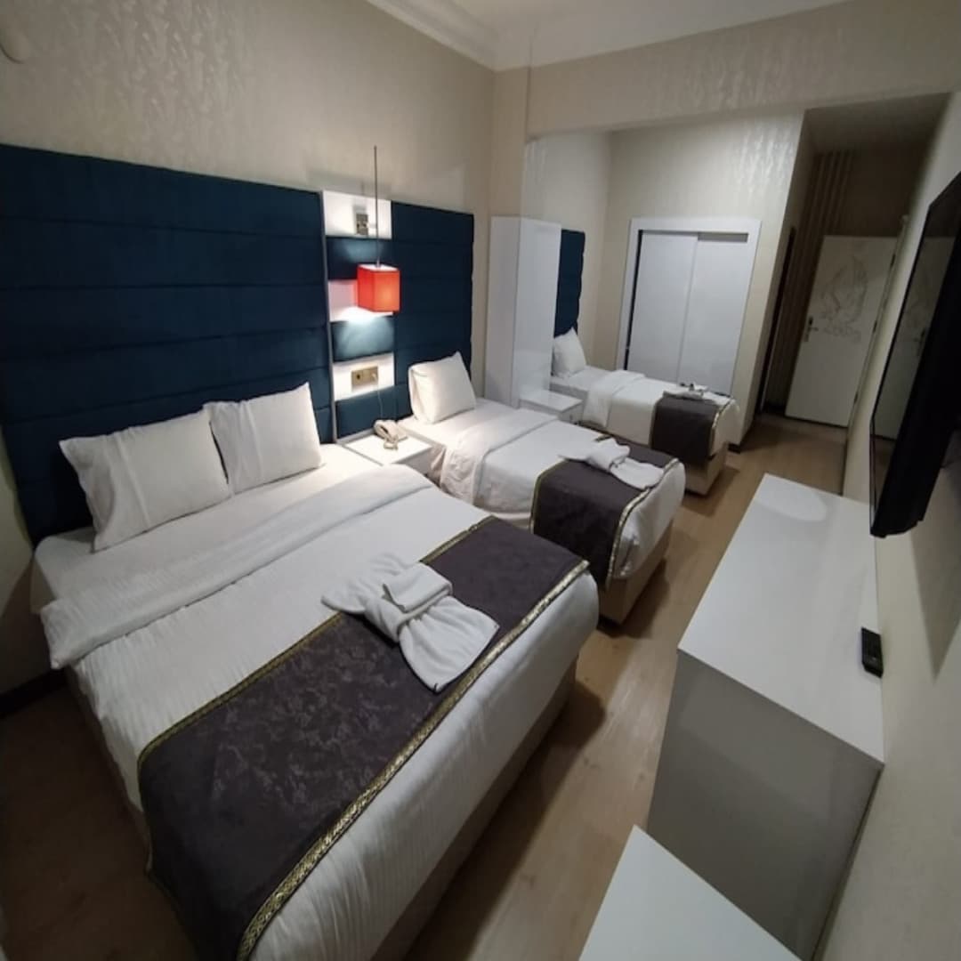 تصویر هتل سه ستاره تاپ آتنا لایف