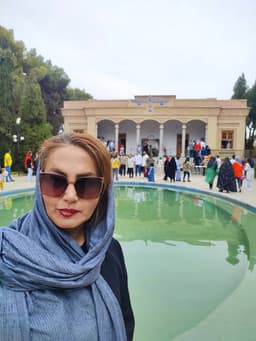 تصویر زهراحسینی