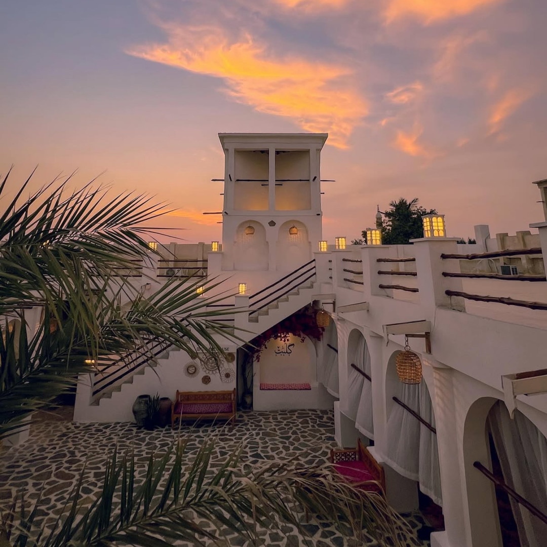 تور سنتورینی، جزیره هندورابی، تنگه بنولمزان